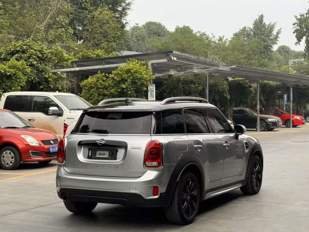MINI COUNTRYMAN  2018款 1.5T COOPER ALL4 經(jīng)典派圖片