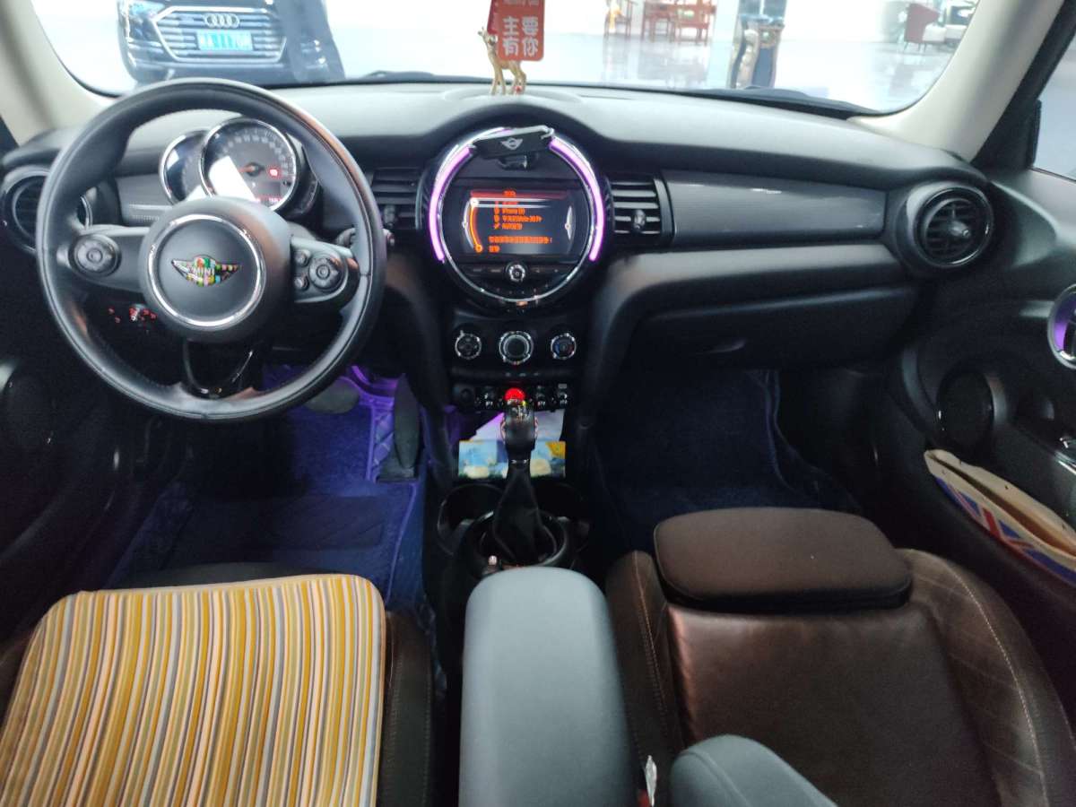 MINI MINI  2018款 1.5T COOPER 色彩紀念版圖片