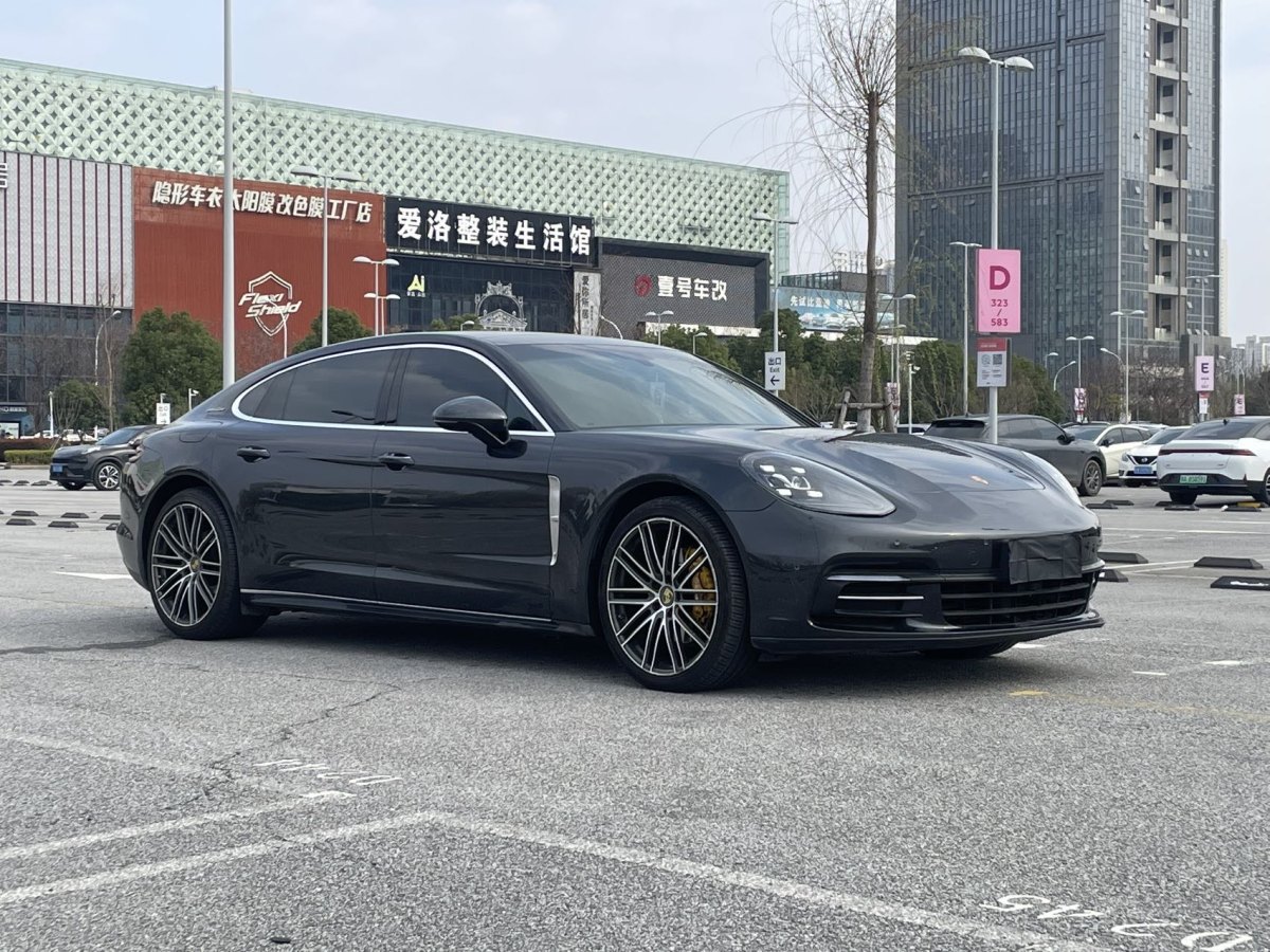 2018年11月保時捷 Panamera  2017款 Panamera 4 行政加長版 3.0T