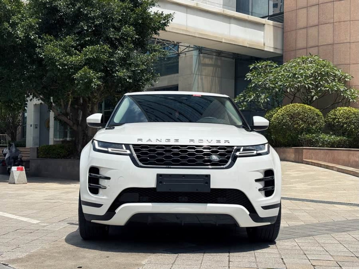 路虎 攬勝極光  2021款 極光L 200PS R-Dynamic Standard 精英版圖片
