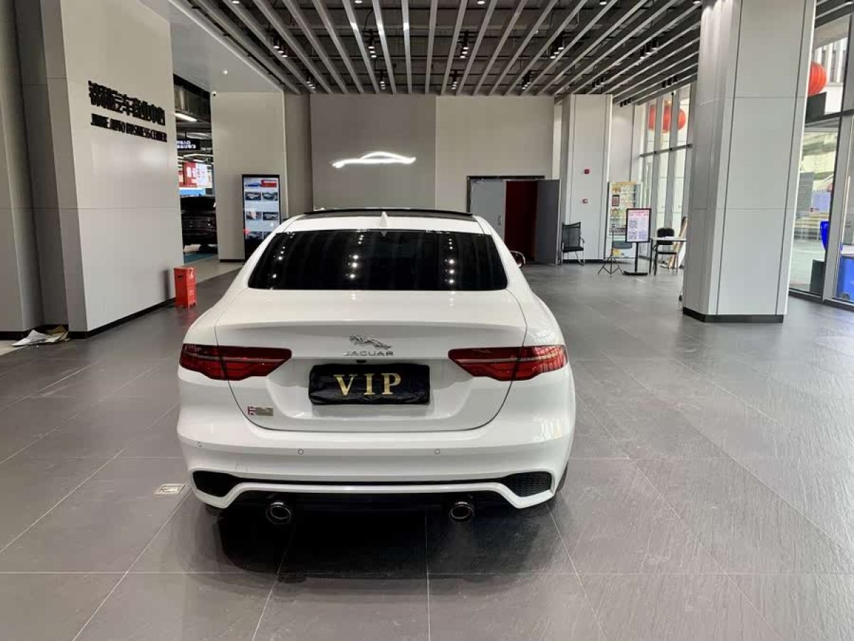 捷豹 XEL  2020款 2.0T 200PS R-DYNAMIC S進(jìn)取運(yùn)動(dòng)版圖片