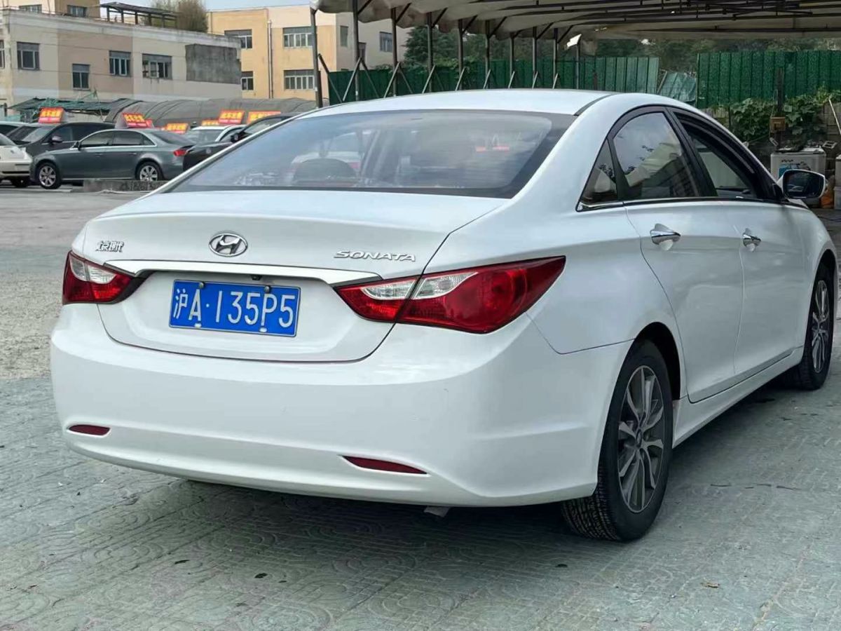 現(xiàn)代 朗動  2013款 1.6L 自動領(lǐng)先型圖片