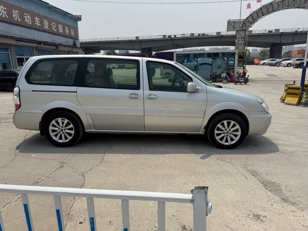 別克 GL8  2012款 2.4L BASE舒適版圖片