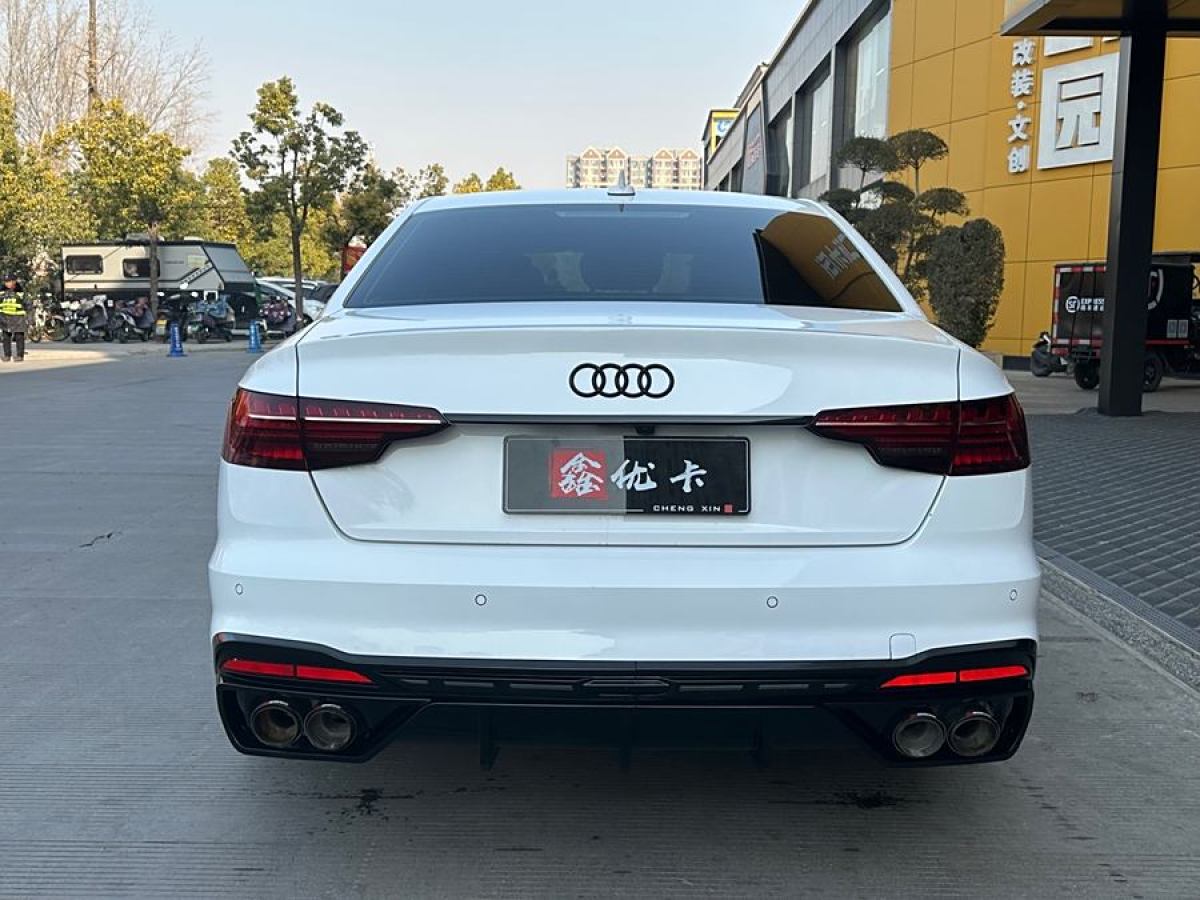 奧迪 奧迪A4L  2022款 40 TFSI 豪華動(dòng)感型圖片