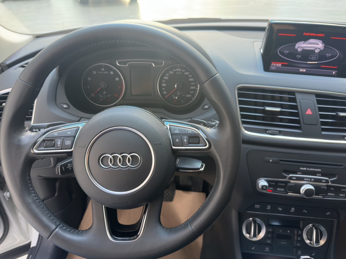 2014年01月奧迪 奧迪Q3  2013款 35 TFSI quattro 豪華型