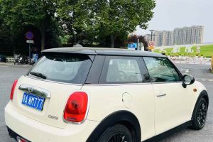奔馳C級 奔馳 C 260 L 運(yùn)動星耀臻藏版