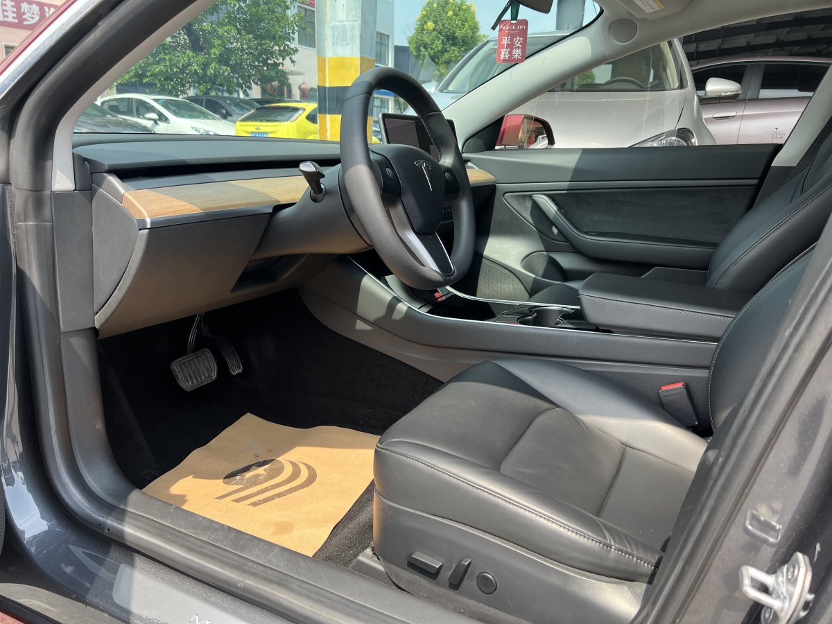2020年11月特斯拉 Model 3  2020款 改款 標準續(xù)航后驅升級版