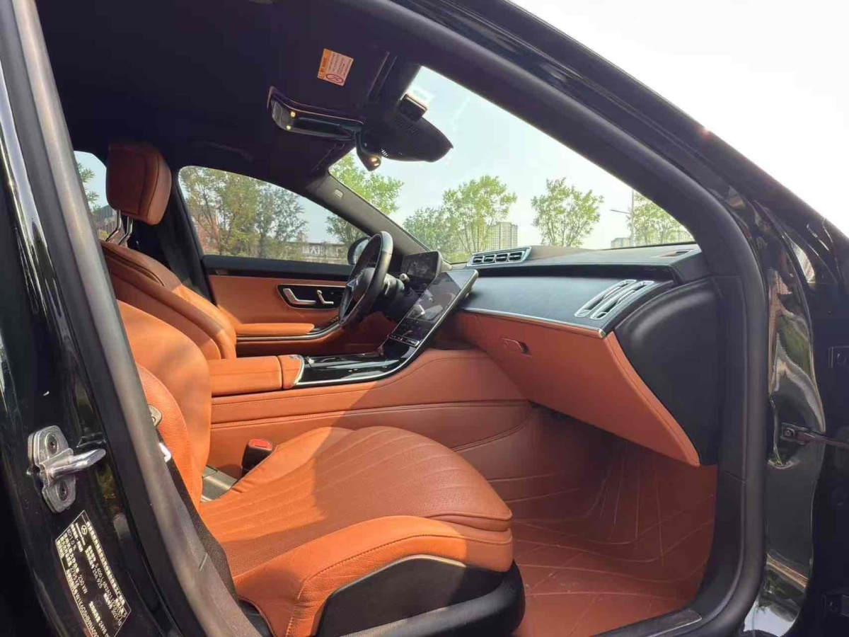 奔馳 奔馳S級(jí)  2022款 改款 S 400 L 商務(wù)型圖片