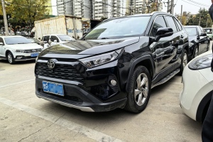 RAV4 丰田 荣放 2.0L CVT两驱风尚版