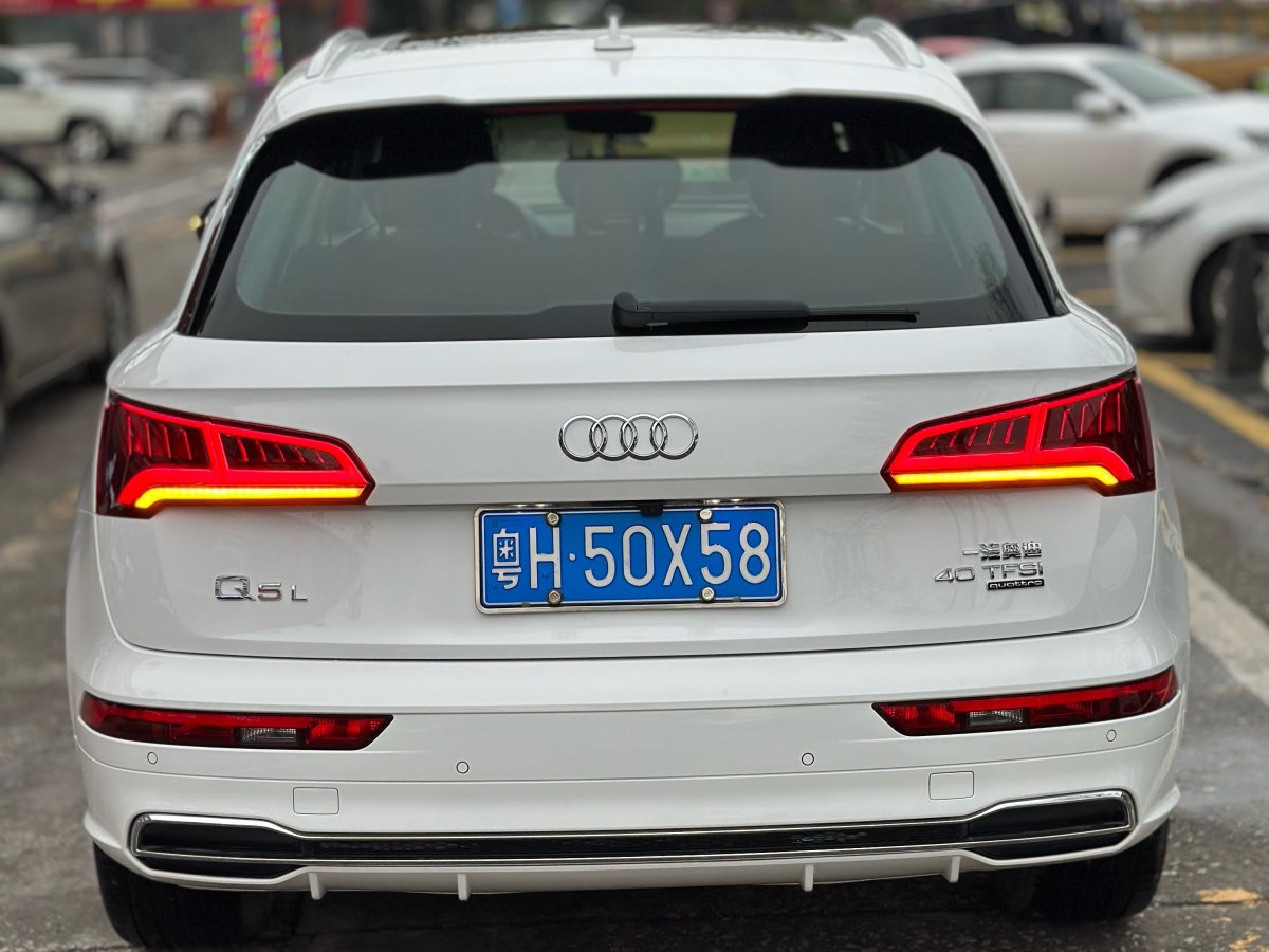 奧迪 奧迪Q5L  2018款 40 TFSI 榮享時(shí)尚型圖片