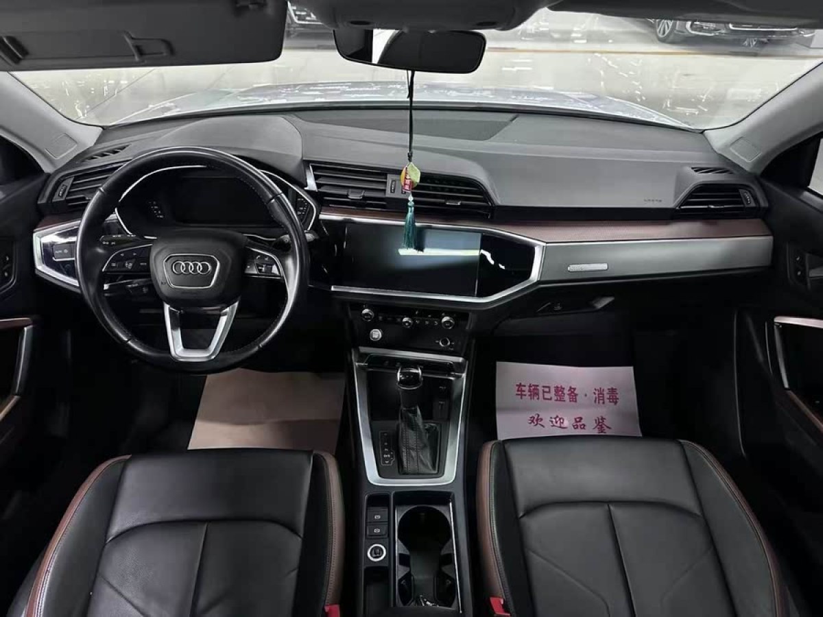 奧迪 奧迪Q3  2019款  35 TFSI 時尚致雅型圖片