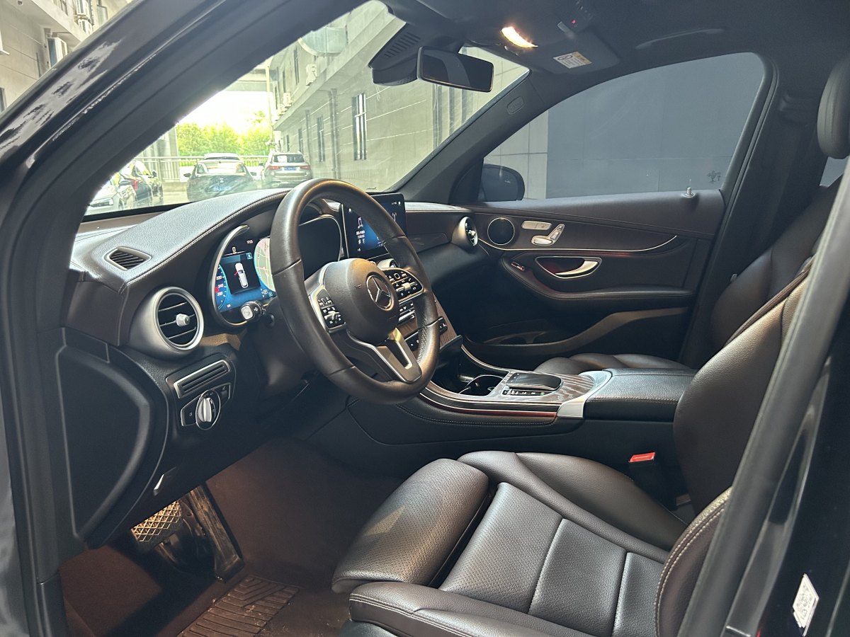 2020年12月奔馳 奔馳GLC  2025款 改款 GLC 260 L 4MATIC 豪華型