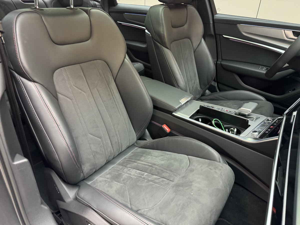 奧迪 奧迪A6L  2024款 45 TFSI 臻選動感型圖片