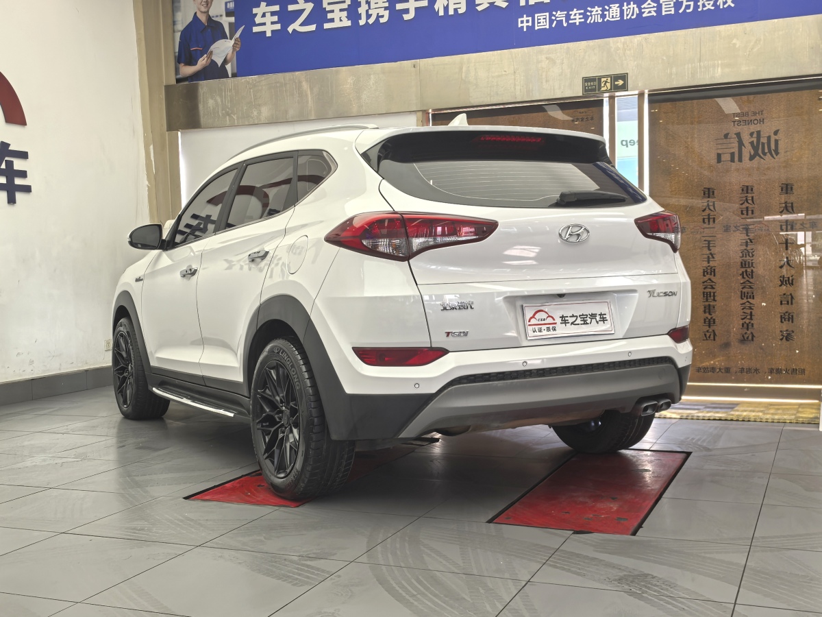 现代 途胜  2015款 1.6T 双离合两驱智能型图片