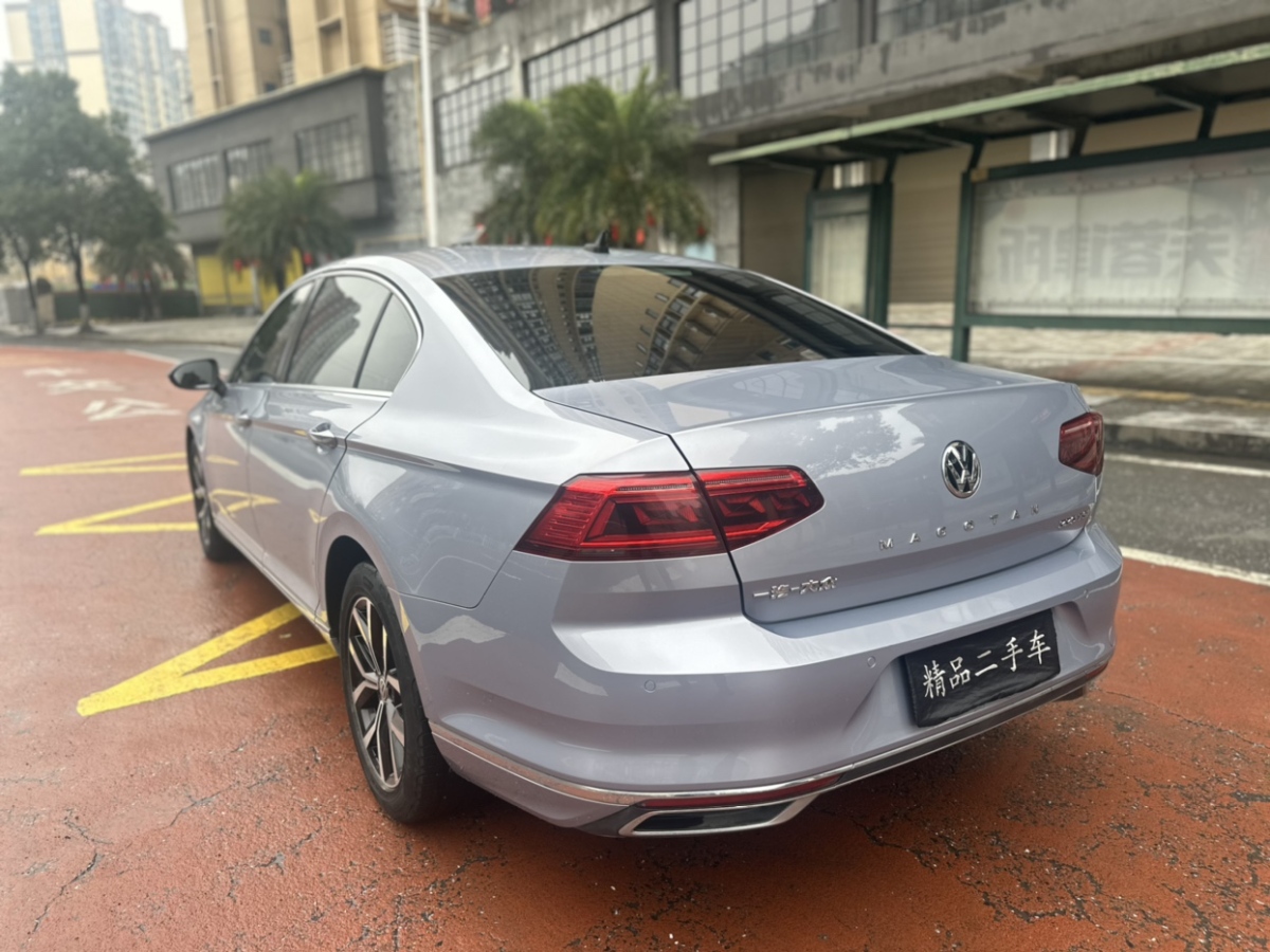 大眾 邁騰  2020款 330TSI DSG 領(lǐng)先型圖片