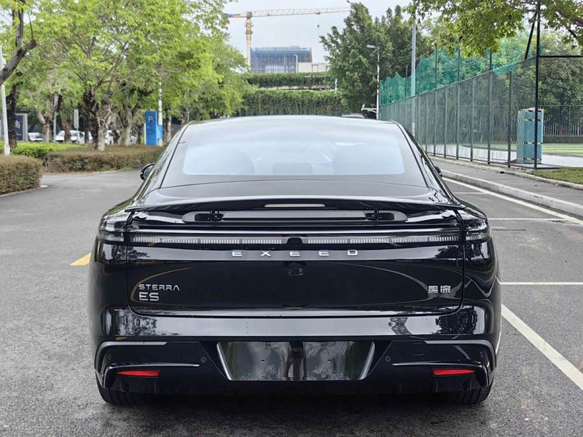 智己 智己LS7  2023款 77kWh Pure后驅(qū)版圖片