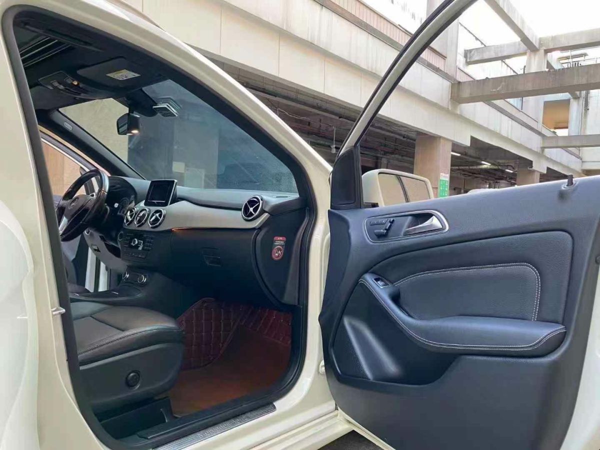 奔馳 ML級  2014款 ML 320 4MATIC 3.0T圖片