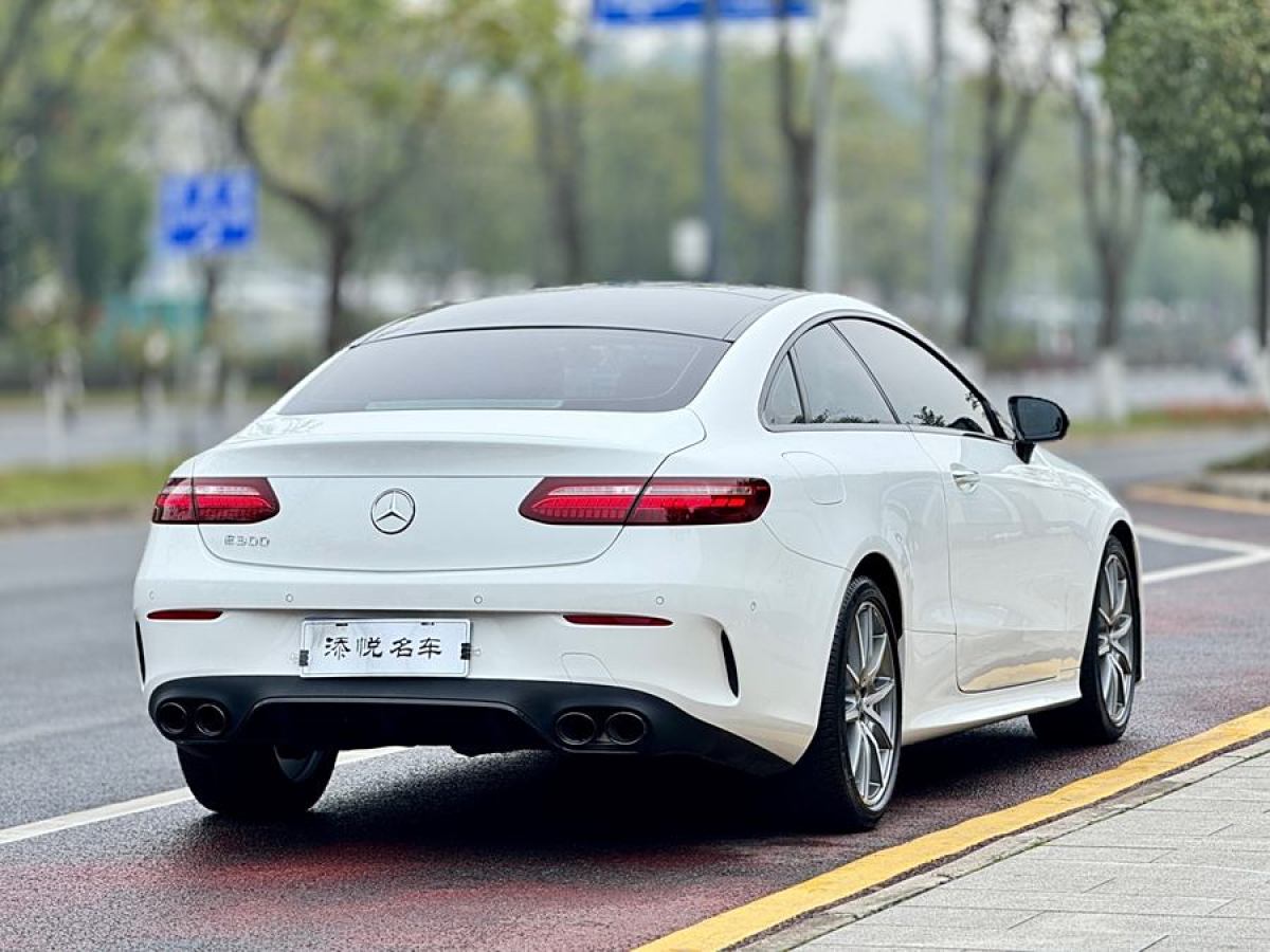 奔馳 奔馳E級  2021款 改款 E 300 轎跑車圖片