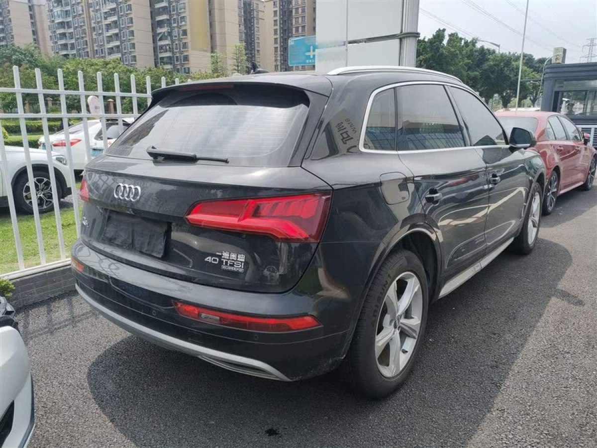 奧迪 奧迪Q5L  2020款 改款 40 TFSI 榮享進取型圖片