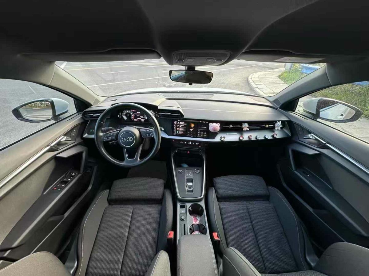 奧迪 奧迪A3  2022款 A3L Limousine 35 TFSI RS套件燃速型圖片