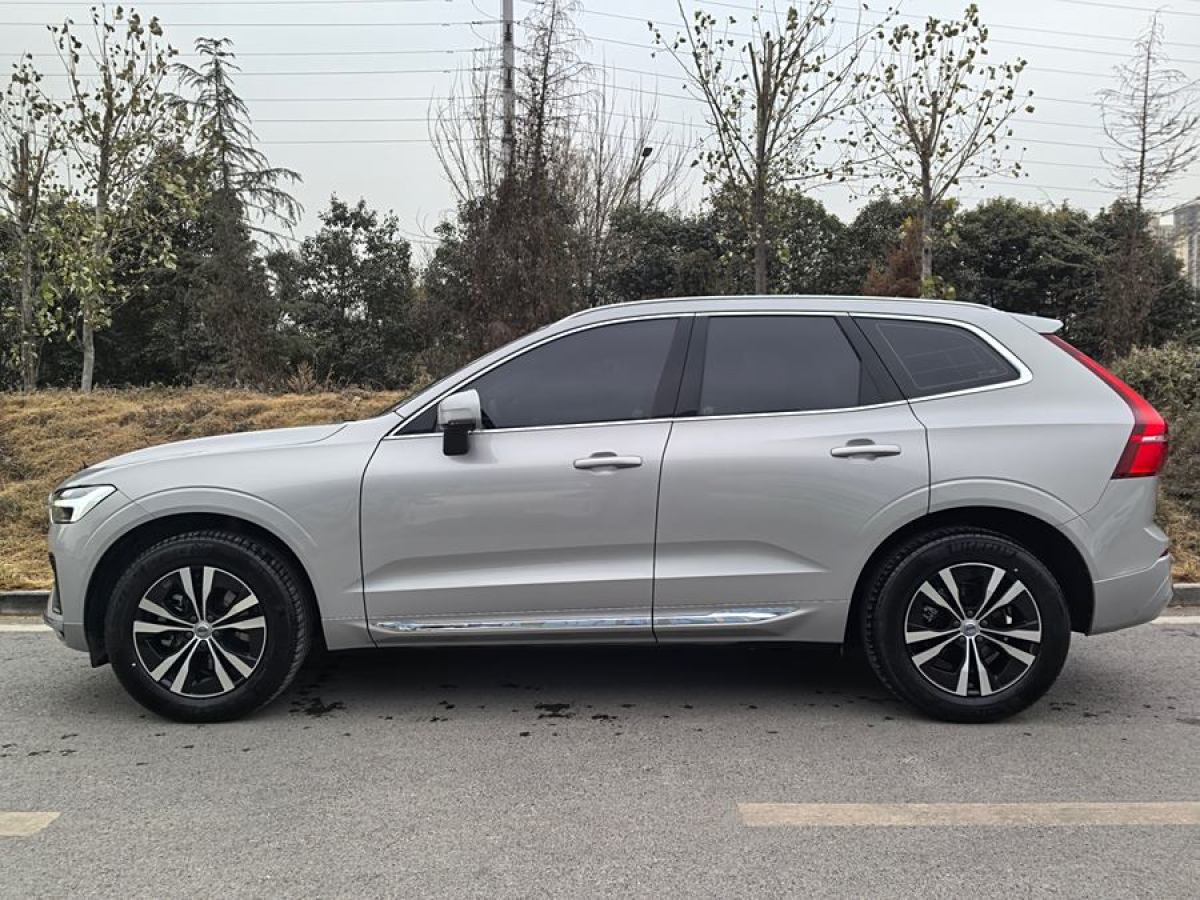 沃爾沃 XC60  2023款 B5 四驅智遠豪華版圖片