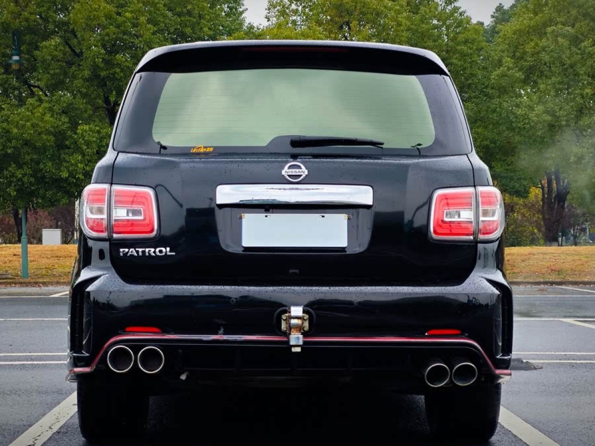 日產(chǎn) 途樂  2018款 4.0L 領(lǐng)英型圖片