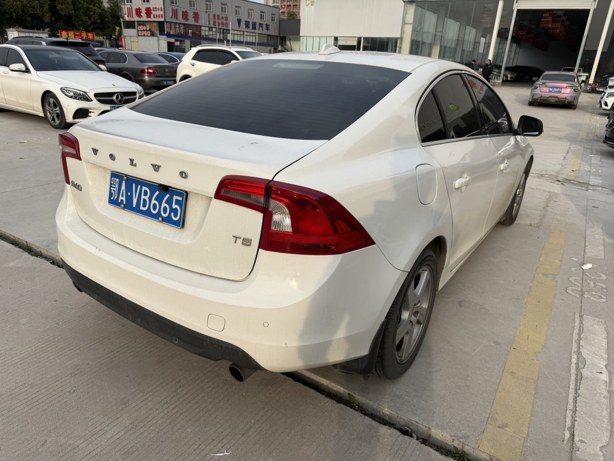 沃爾沃 S60  2013款 T5 舒適版圖片