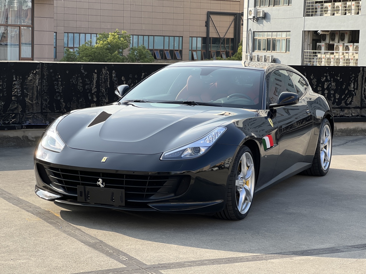 法拉利 gtc4lusso 2017款 3.9t v8圖片