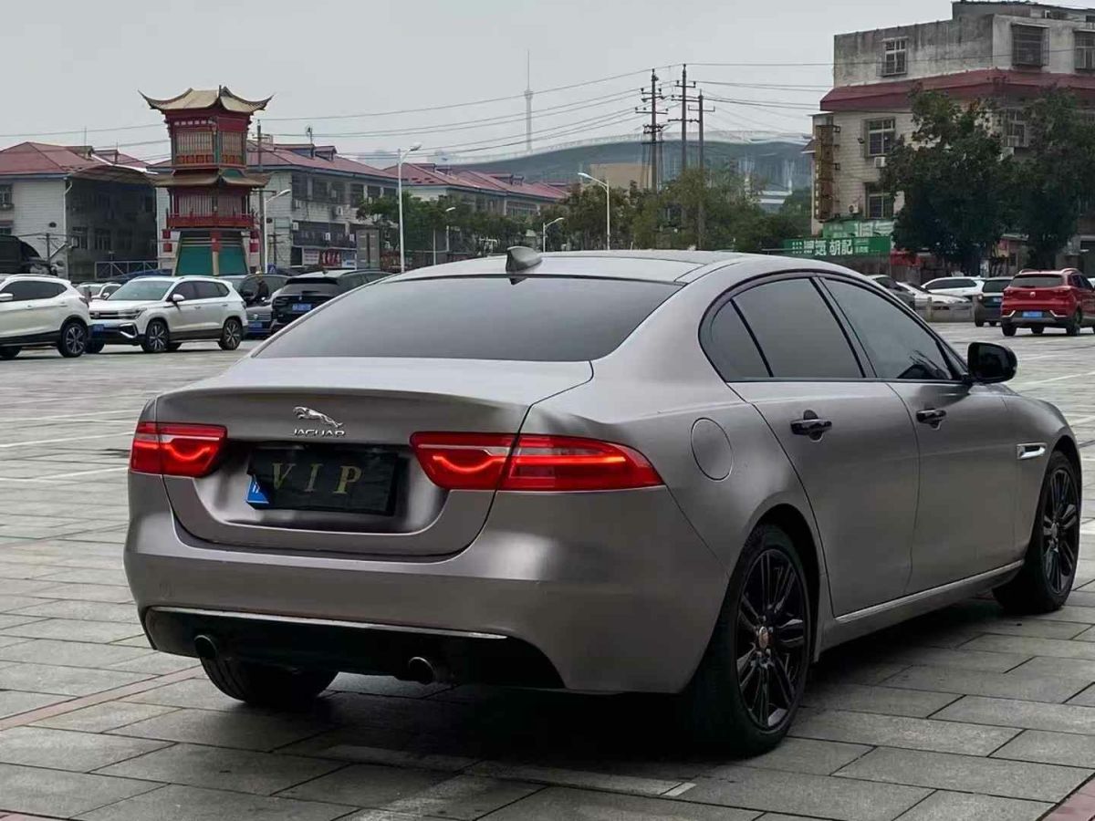 捷豹 XE  2019款 2.0T 300PS 四驅(qū)Landmark Edition圖片