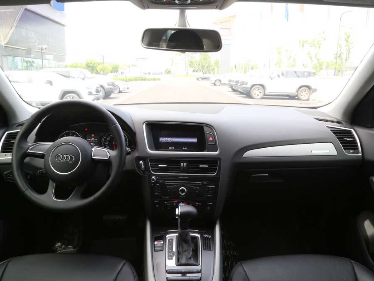 奧迪 奧迪Q5  2016款 40 TFSI 進(jìn)取型圖片
