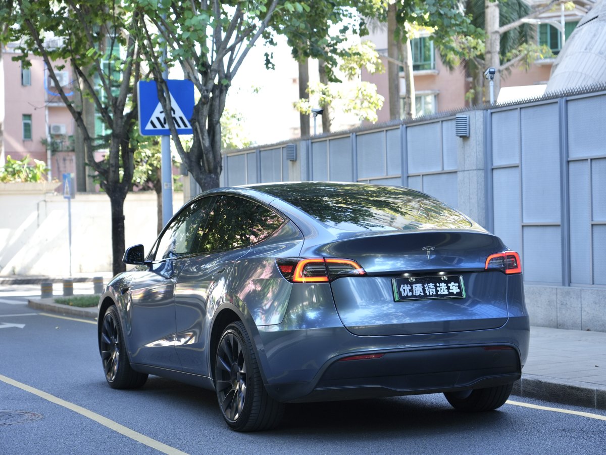 特斯拉 Model Y  2021款 長續(xù)航全輪驅(qū)動版 3D7圖片