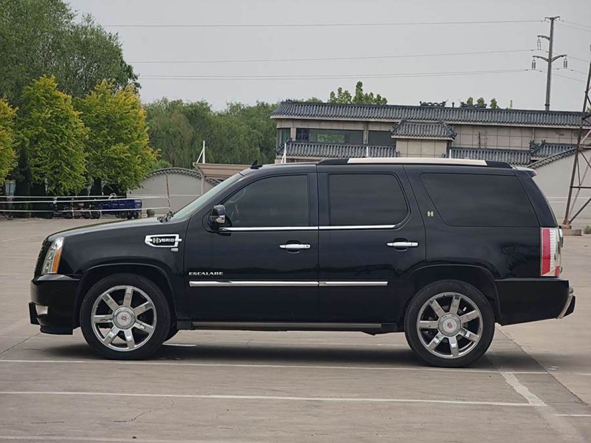 2011年1月凱迪拉克 凱雷德ESCALADE  2010款 6.0 Hybrid