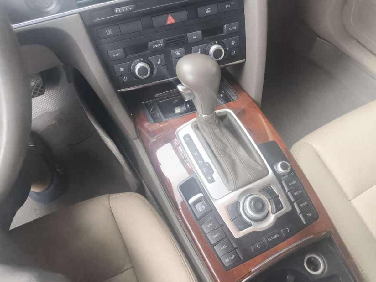 奧迪 奧迪A6L  2011款 2.7 TDI 舒適型圖片