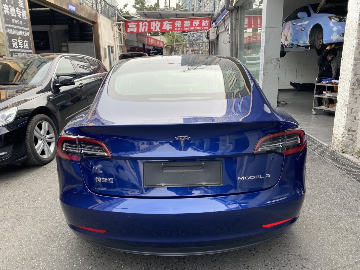 特斯拉 Model 3  2019款 標(biāo)準續(xù)航后驅(qū)升級版圖片