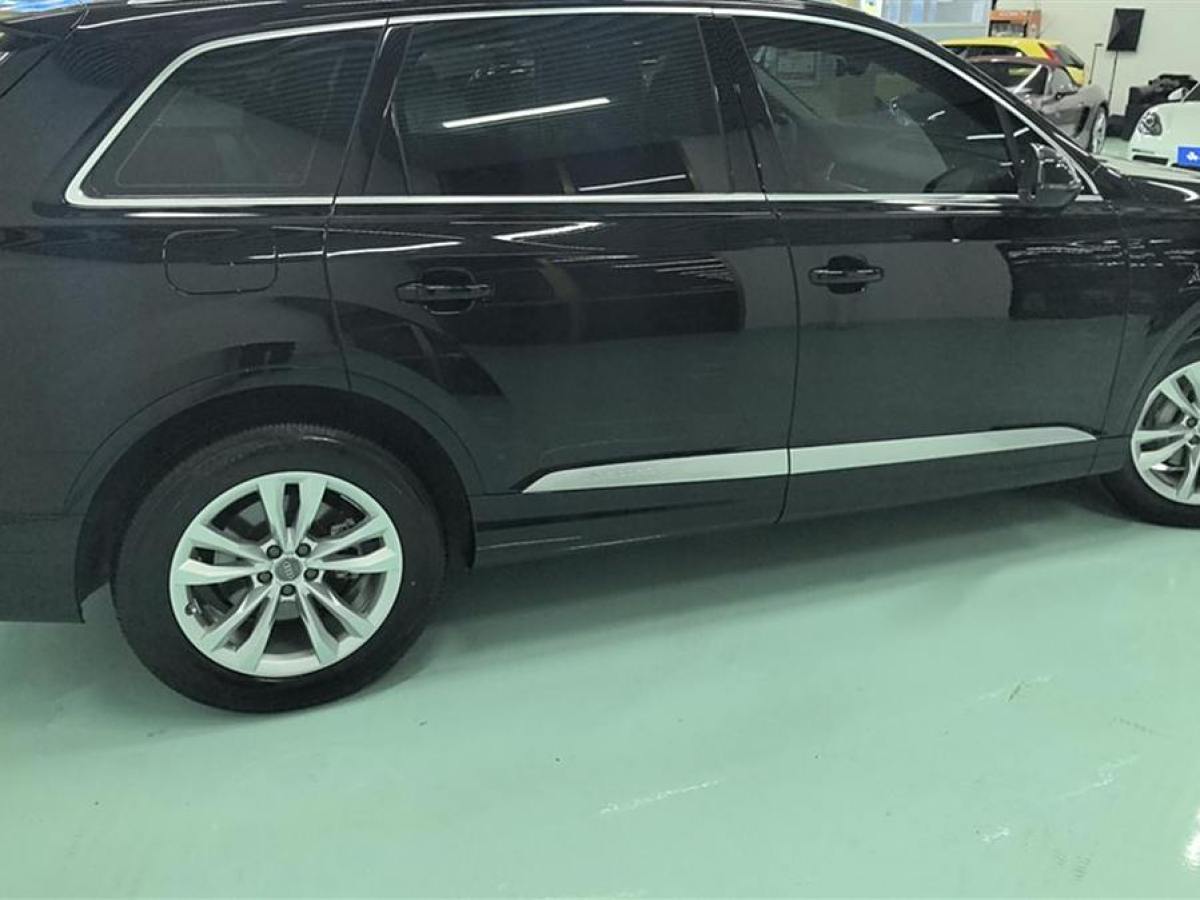 奧迪 奧迪Q7  2016款 40 TFSI S line運(yùn)動(dòng)型圖片