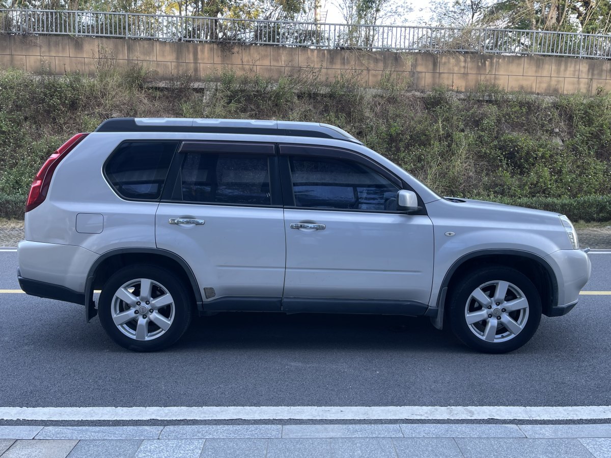 日產(chǎn) 奇駿  2008款 2.5L XL CVT 4WD圖片