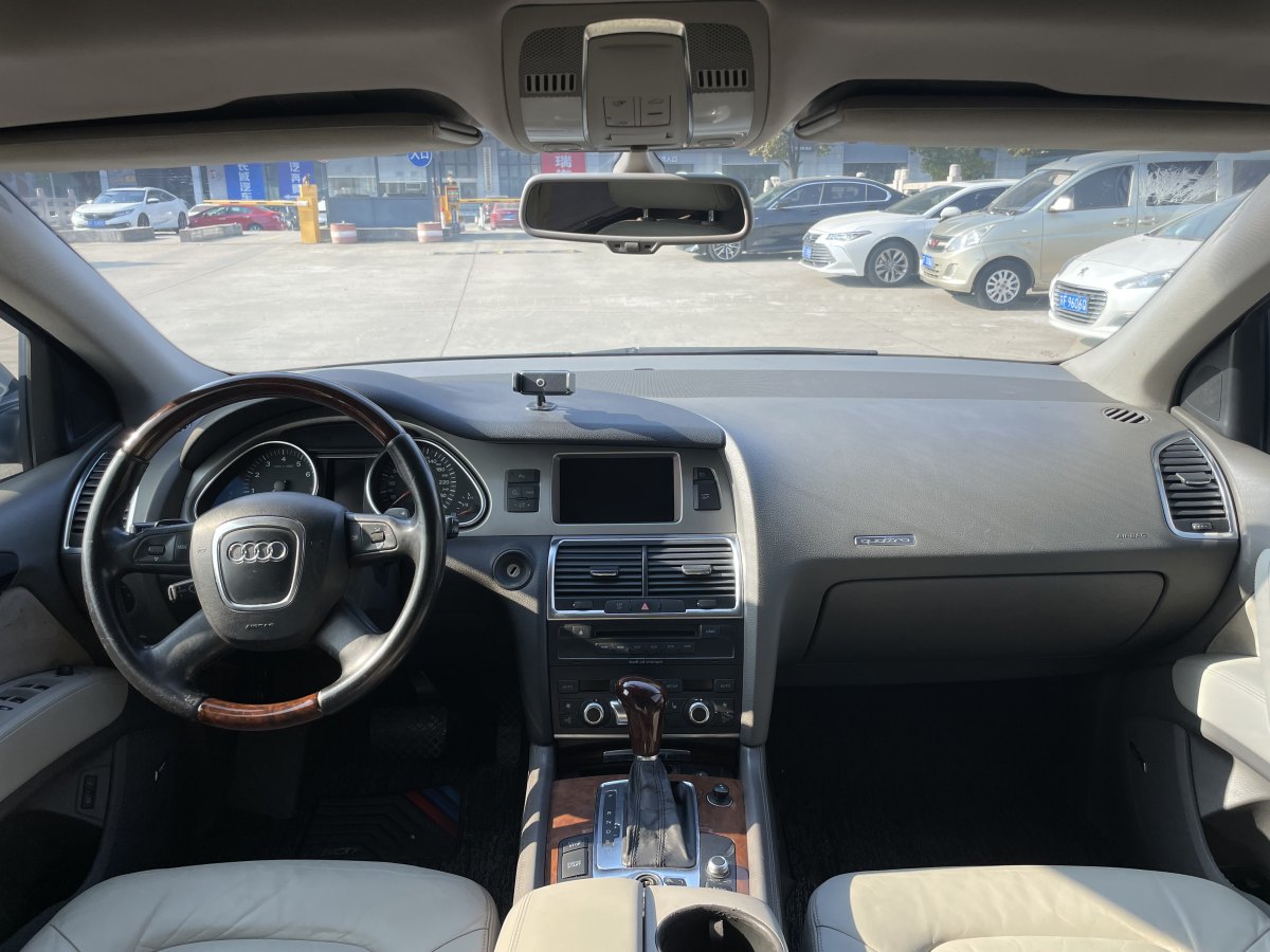 奧迪 奧迪Q7  2007款 4.2 FSI quattro 豪華型圖片