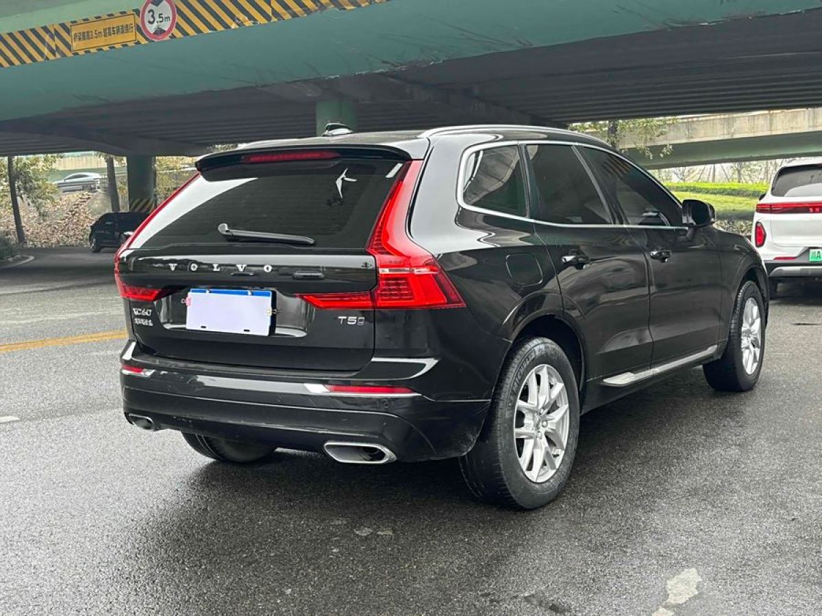 沃爾沃 XC60  2021款 T5 四驅(qū)智逸豪華版圖片