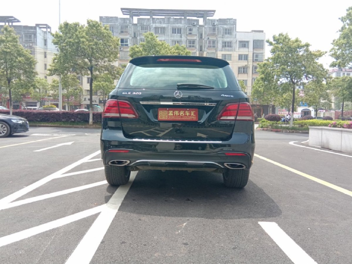 奔馳 奔馳GLE  2017款 GLE 320 4MATIC 動(dòng)感型圖片