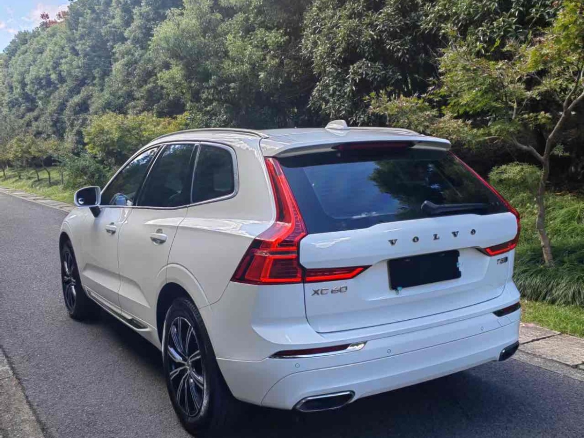 2018年6月沃爾沃 XC60  2019款 T5 四驅(qū)智雅豪華版