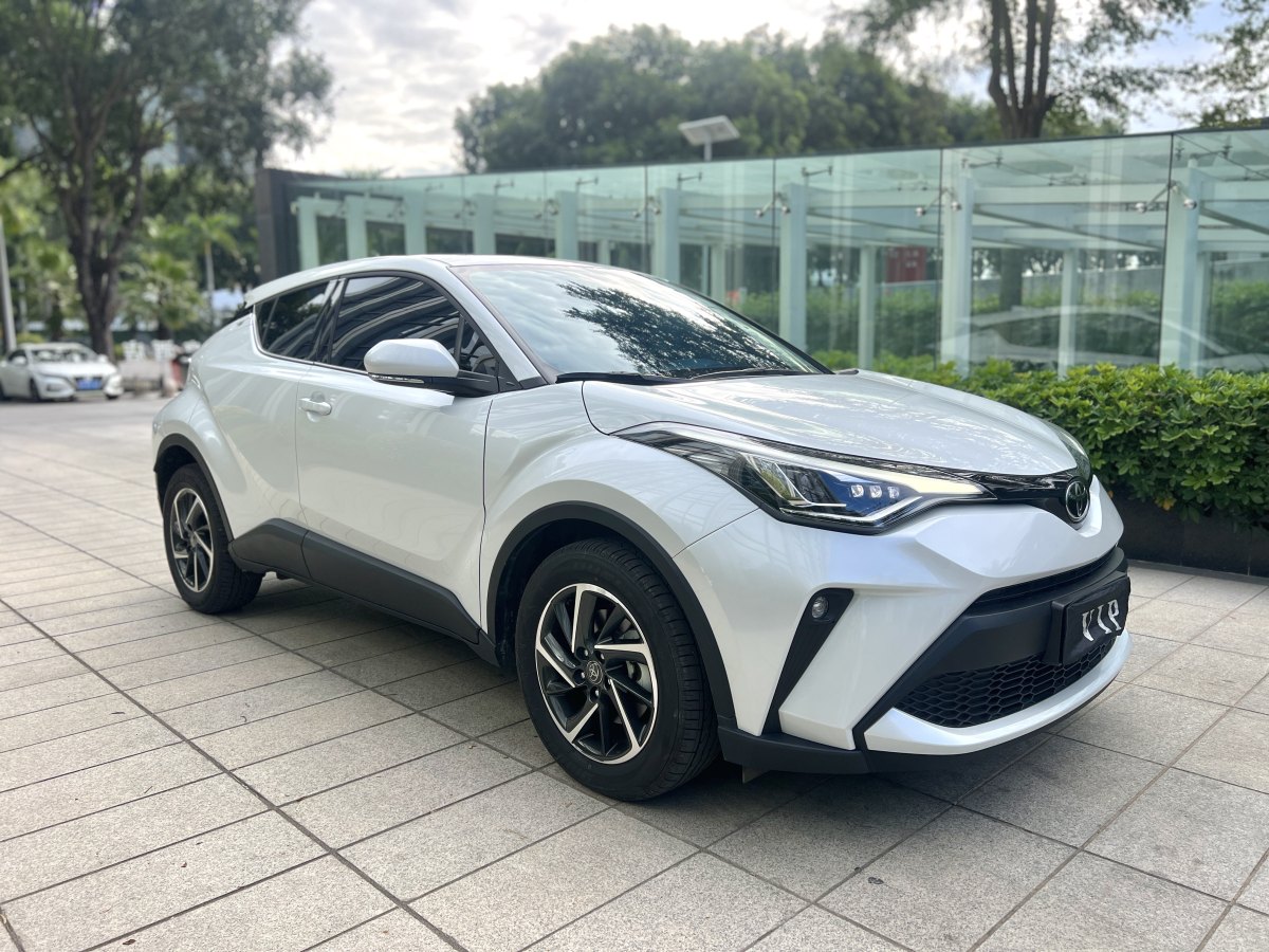 豐田 C-HR  2023款 2.0L 豪華版圖片