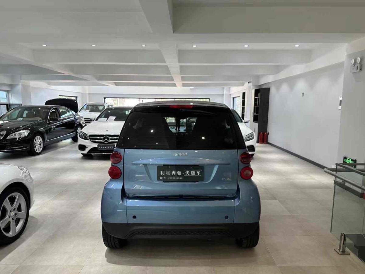 smart fortwo  2014款 1.0 MHD 硬頂新年特別版圖片