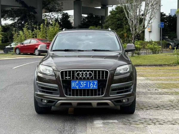 奥迪 奥迪Q7  2013款 35 TFSI 进取型