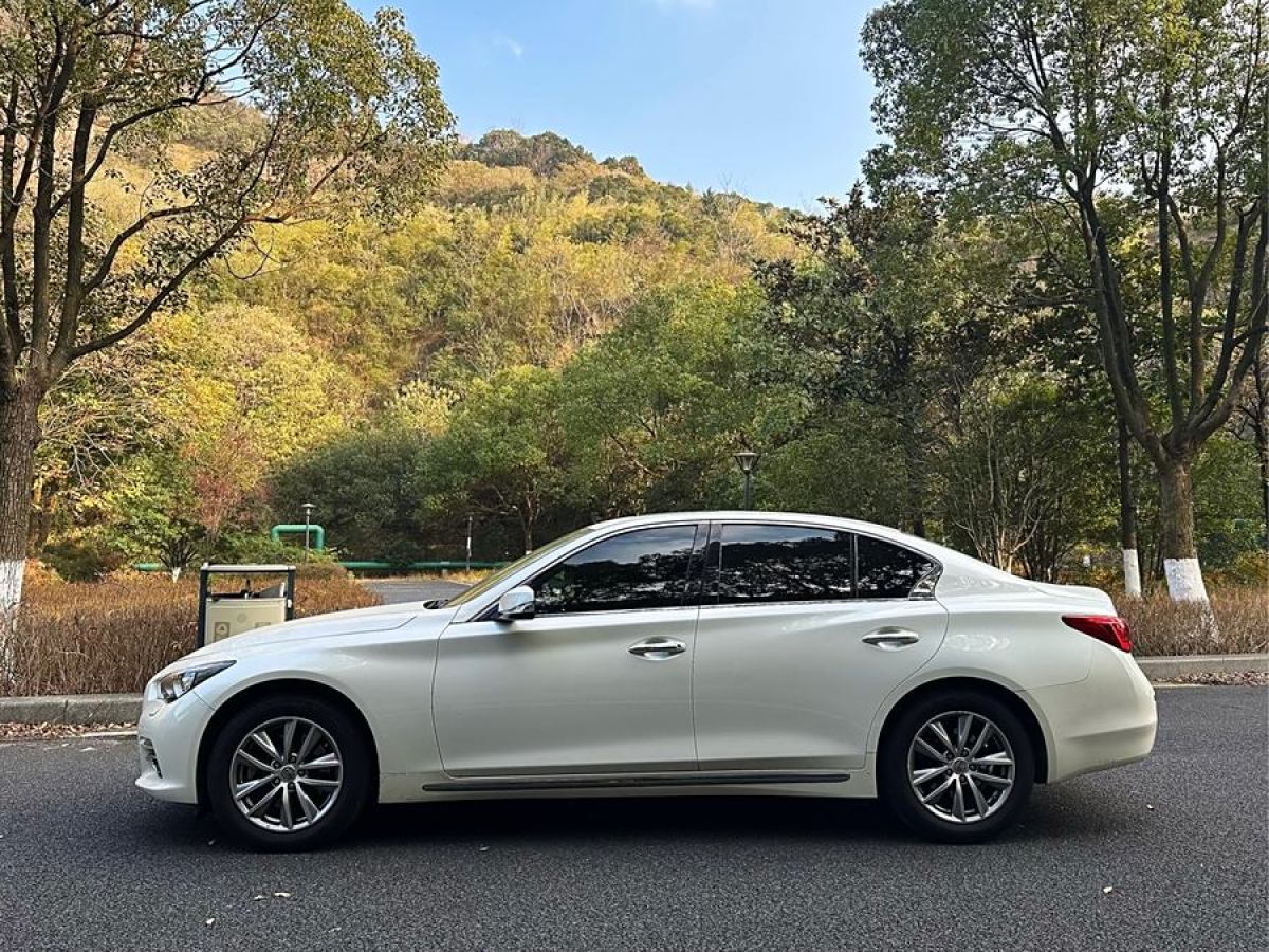 英菲尼迪 Q50L  2015款 2.0T 悅享版圖片