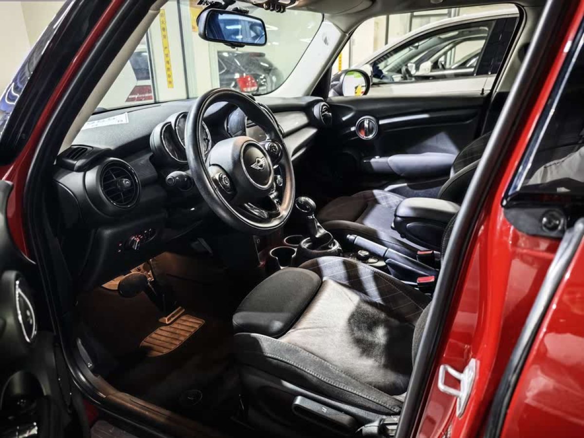 MINI MINI  2015款 1.5T COOPER Fun 五門版圖片