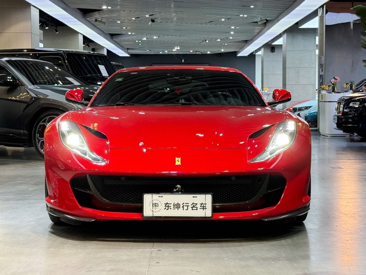 法拉利 812 Superfast  2017款 6.5L 標(biāo)準(zhǔn)型圖片