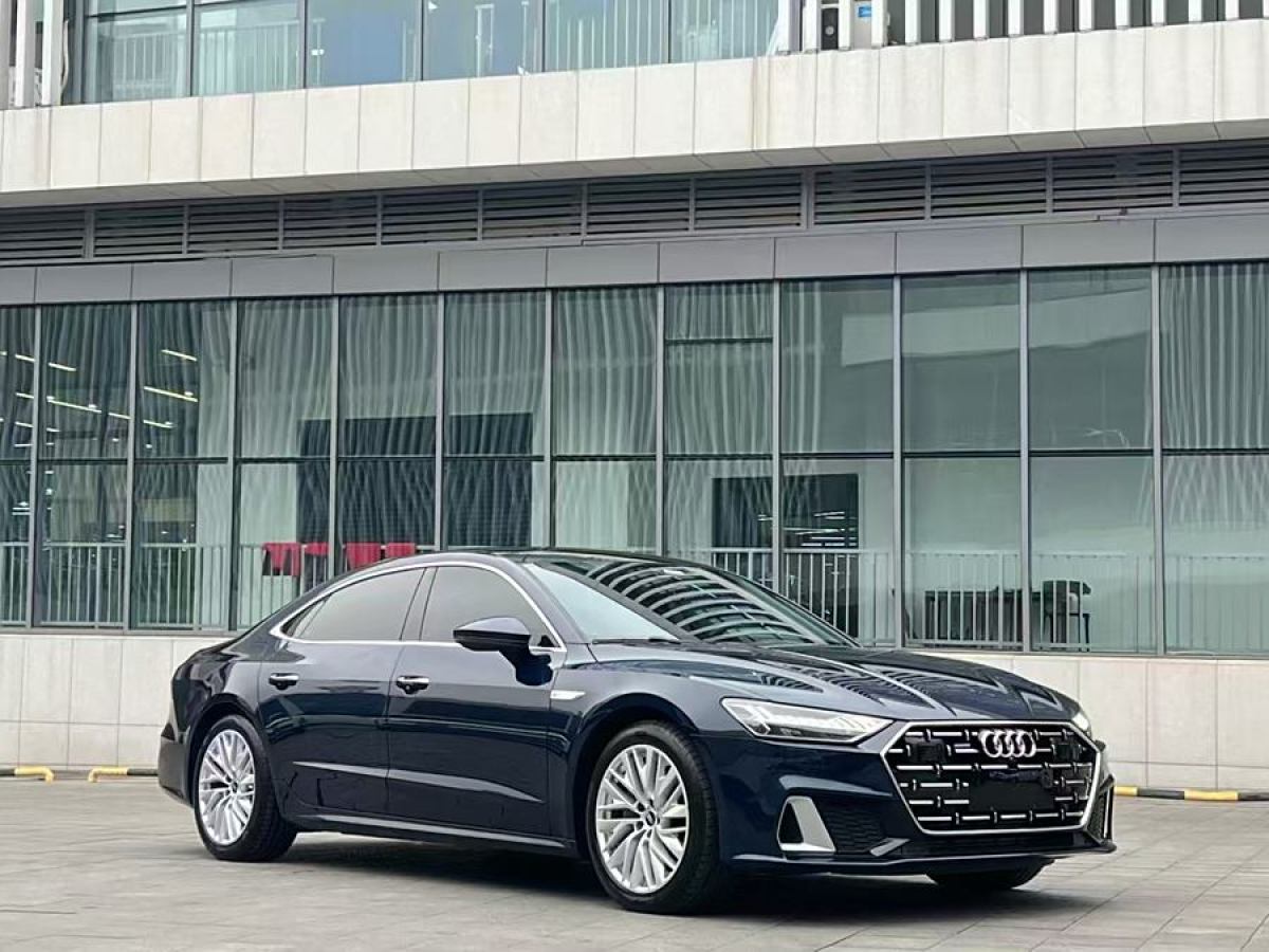 奧迪 奧迪A7L  2022款 45 TFSI S-line 筑夢(mèng)青春版圖片