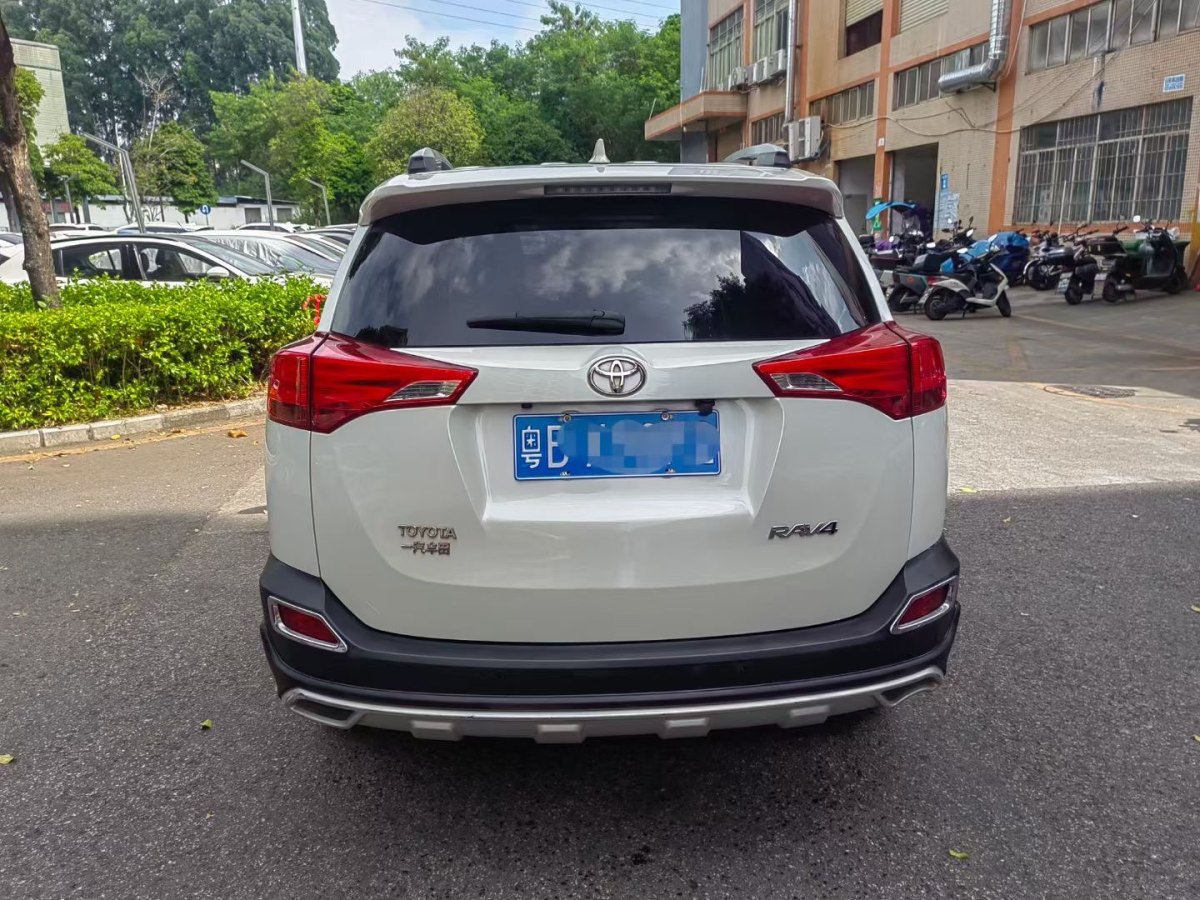 豐田 RAV4  2018款 榮放 2.0L CVT兩驅(qū)風尚版圖片