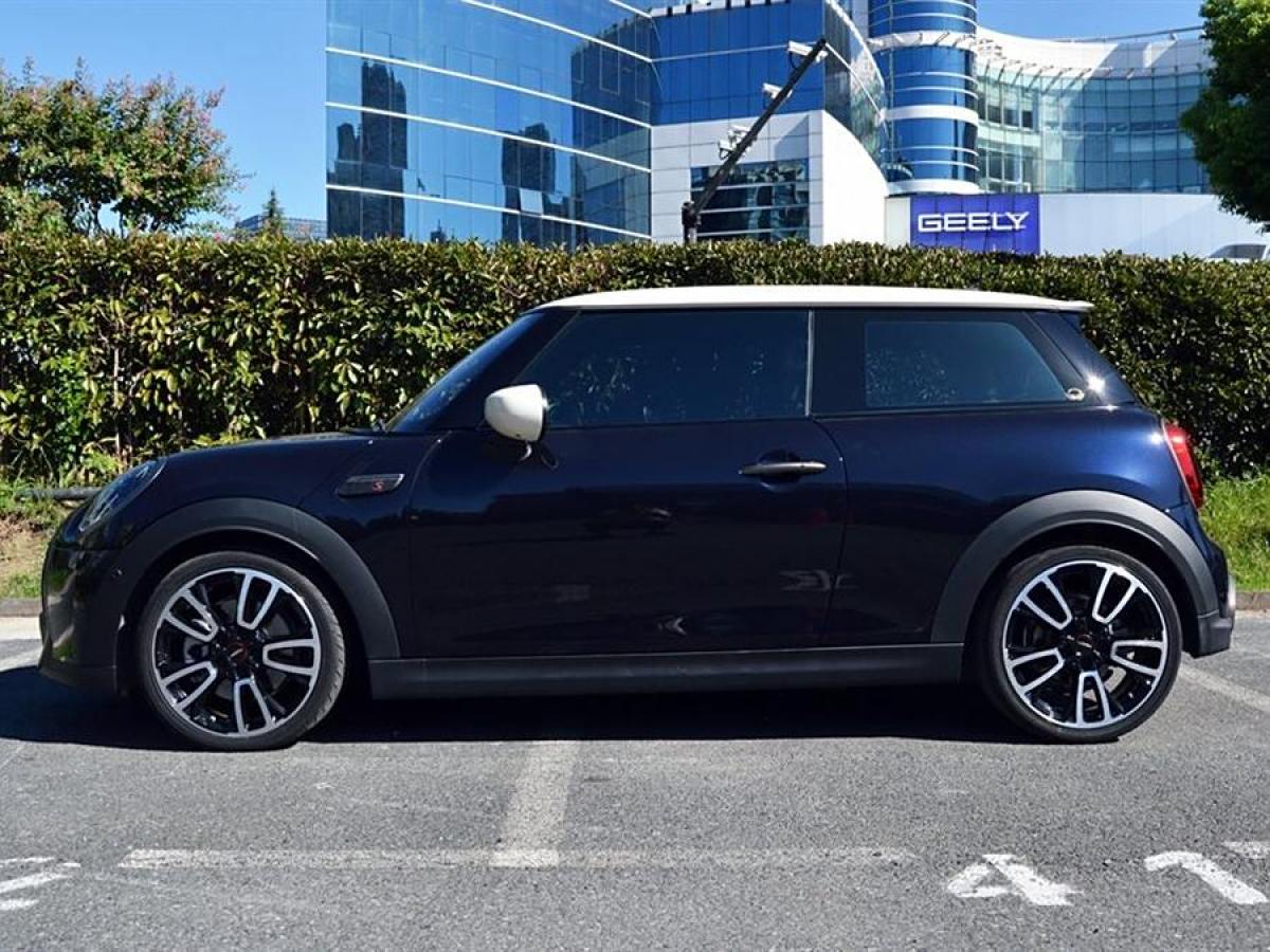 2023年7月MINI MINI  2023款 2.0T COOPER S 執(zhí)迷版