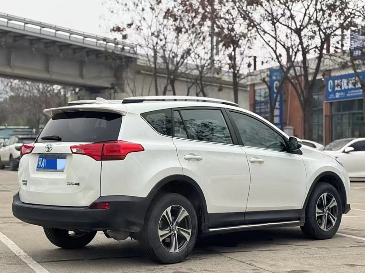 豐田 RAV4榮放  2015款 2.0L CVT兩驅(qū)風(fēng)尚版圖片